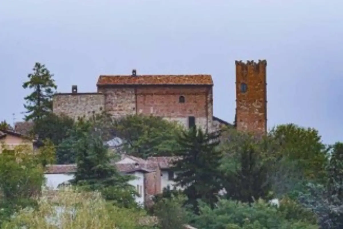 Castello Pietra de' Giorgi